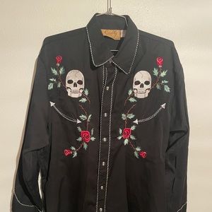 Men’s skull button down